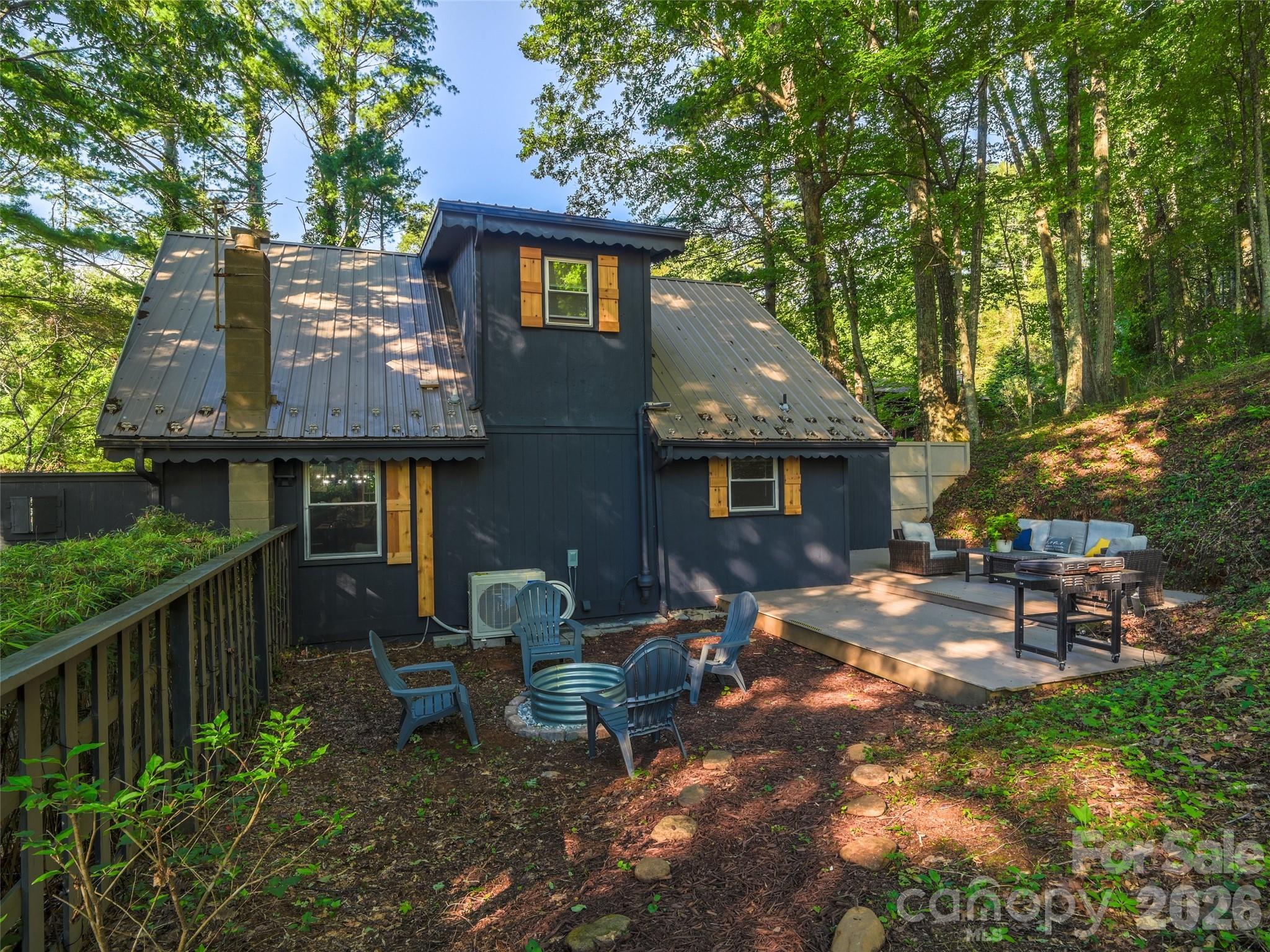 410 Mother In Law Lane Burnsville NC 28714