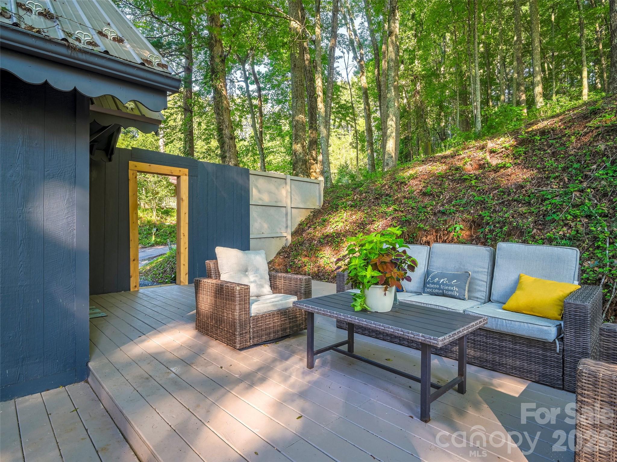 410 Mother In Law Lane Burnsville NC 28714