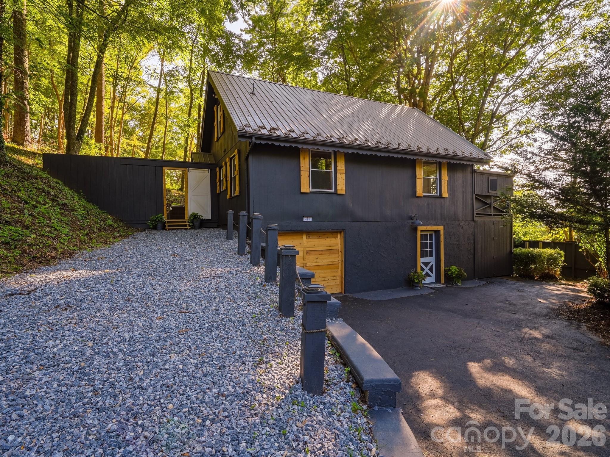 410 Mother In Law Lane Burnsville NC 28714