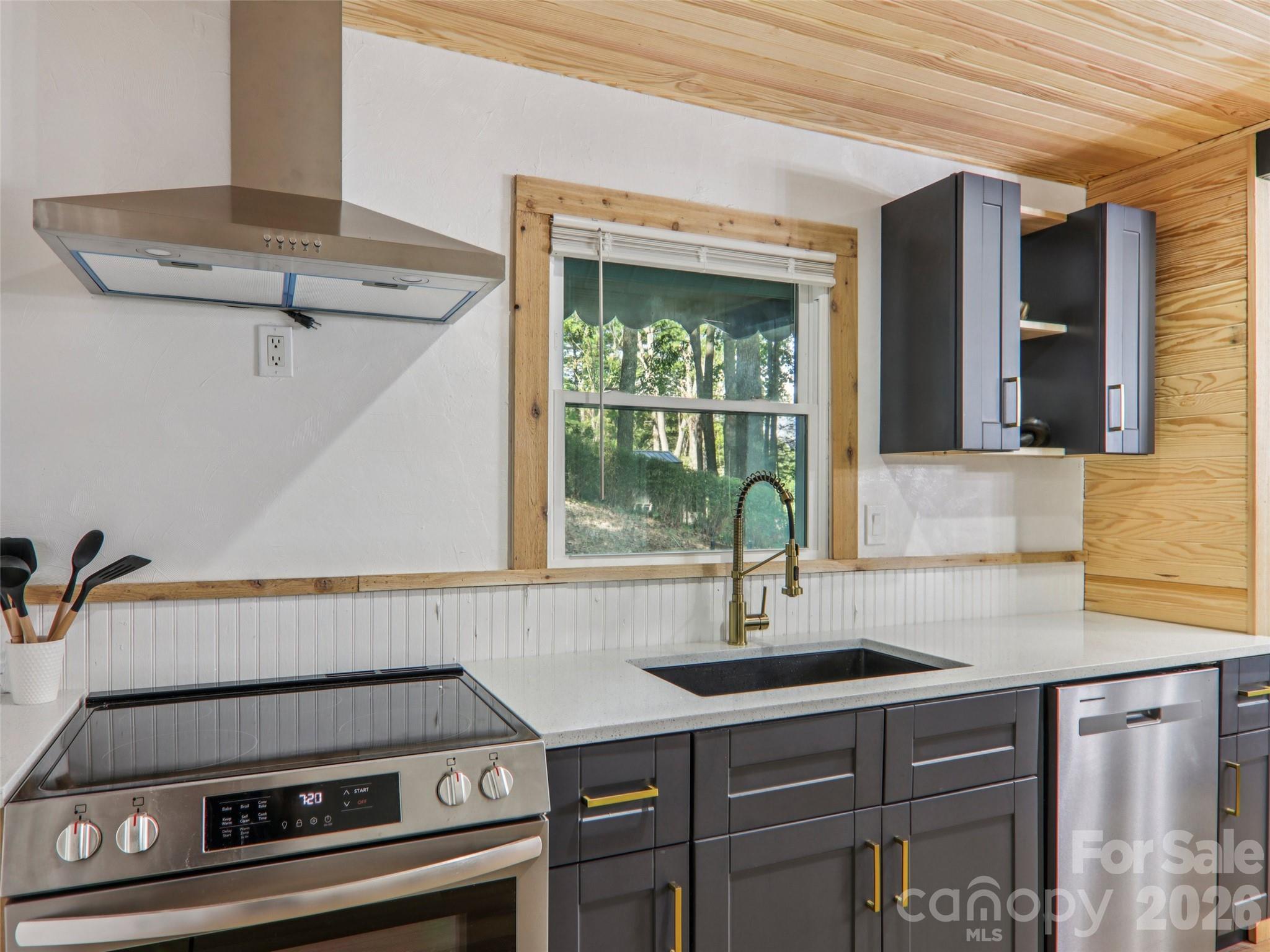 410 Mother In Law Lane Burnsville NC 28714