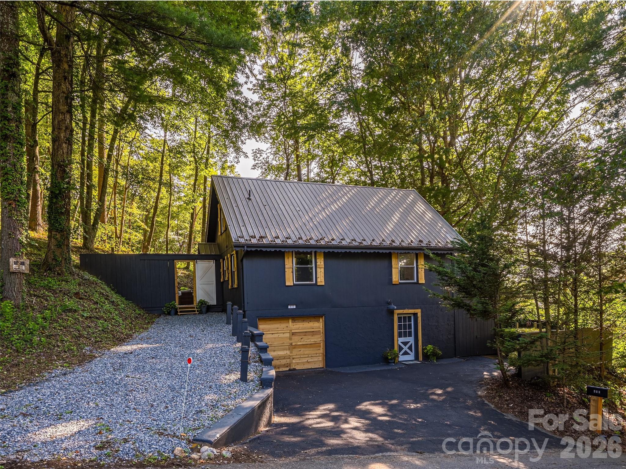 410 Mother In Law Lane Burnsville NC 28714