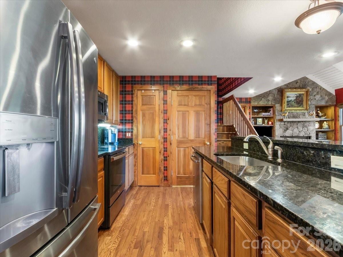 121 Ivy Ridge Road Burnsville NC 28714