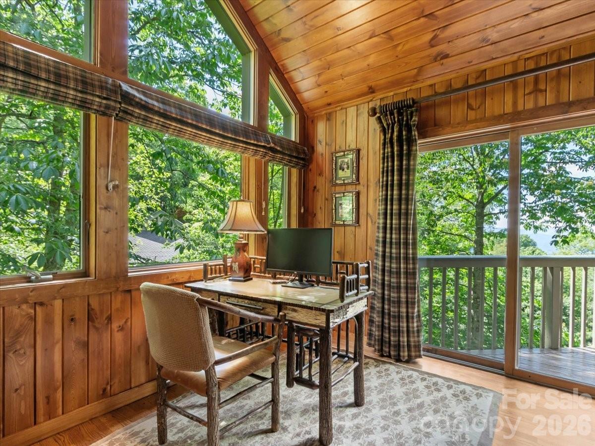 121 Ivy Ridge Road Burnsville NC 28714