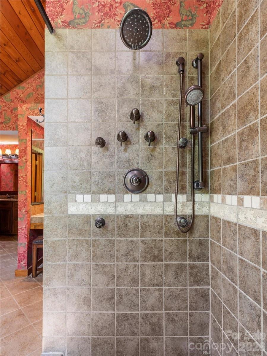 121 Ivy Ridge Road Burnsville NC 28714