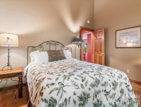 121 Ivy Ridge Road Burnsville NC 28714