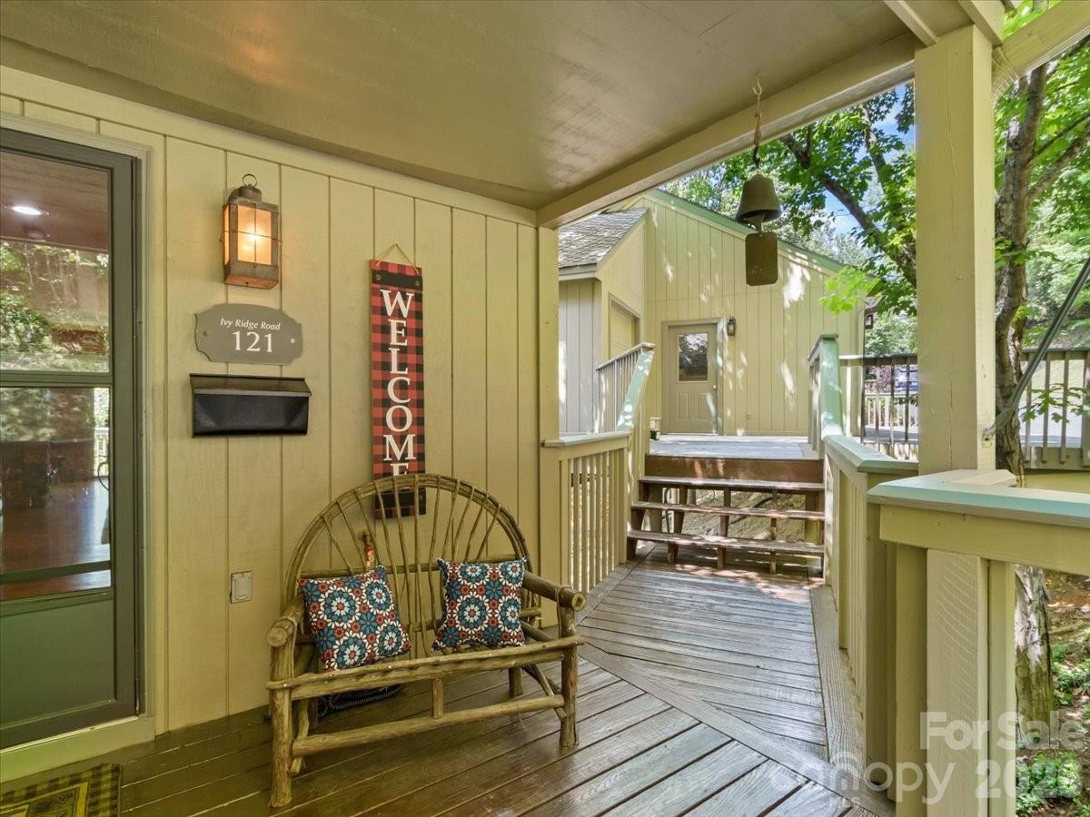121 Ivy Ridge Road Burnsville NC 28714