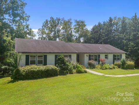 90 Knob Hill Road Asheville NC 28806