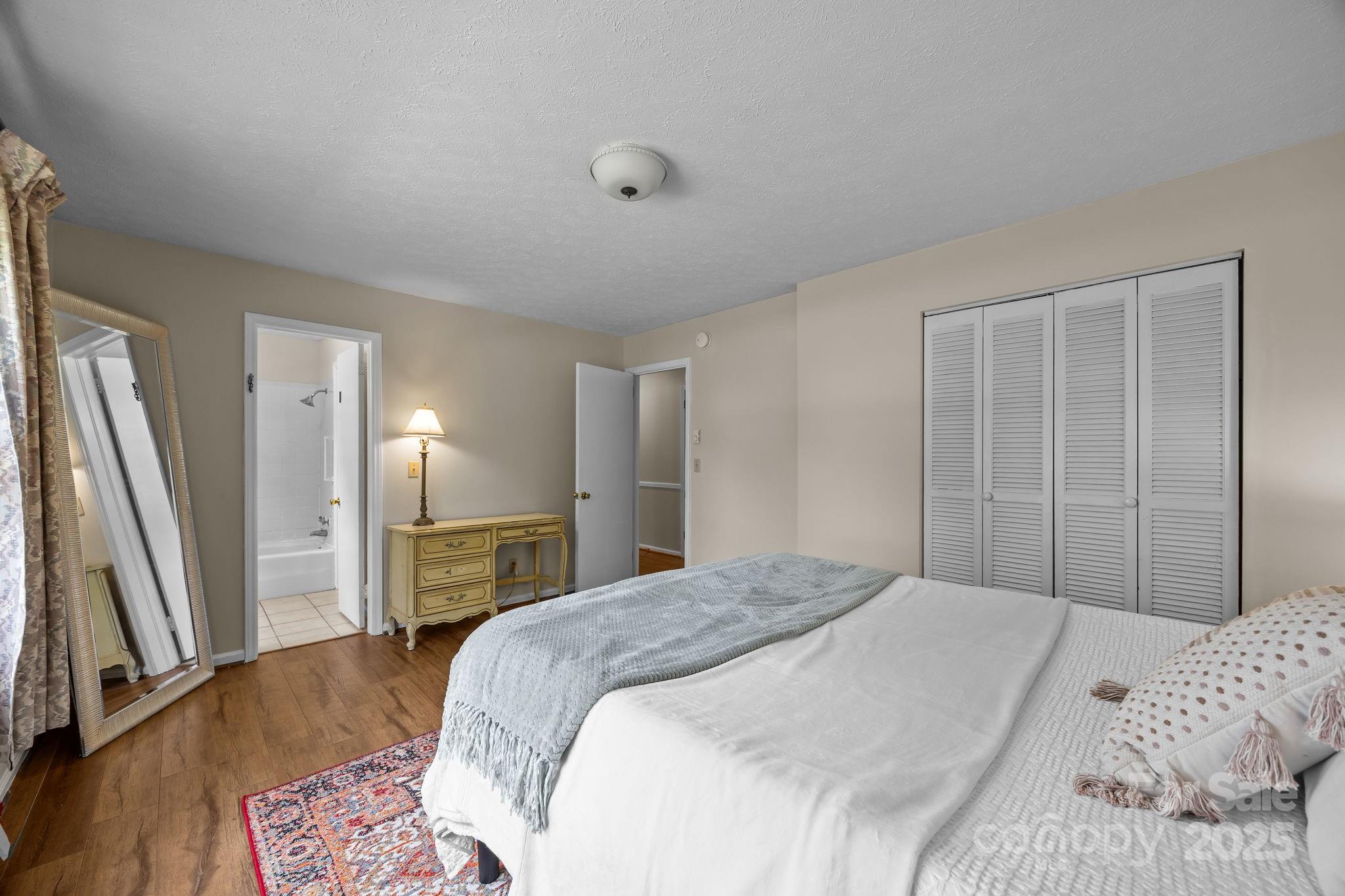 90 Knob Hill Road Asheville NC 28806