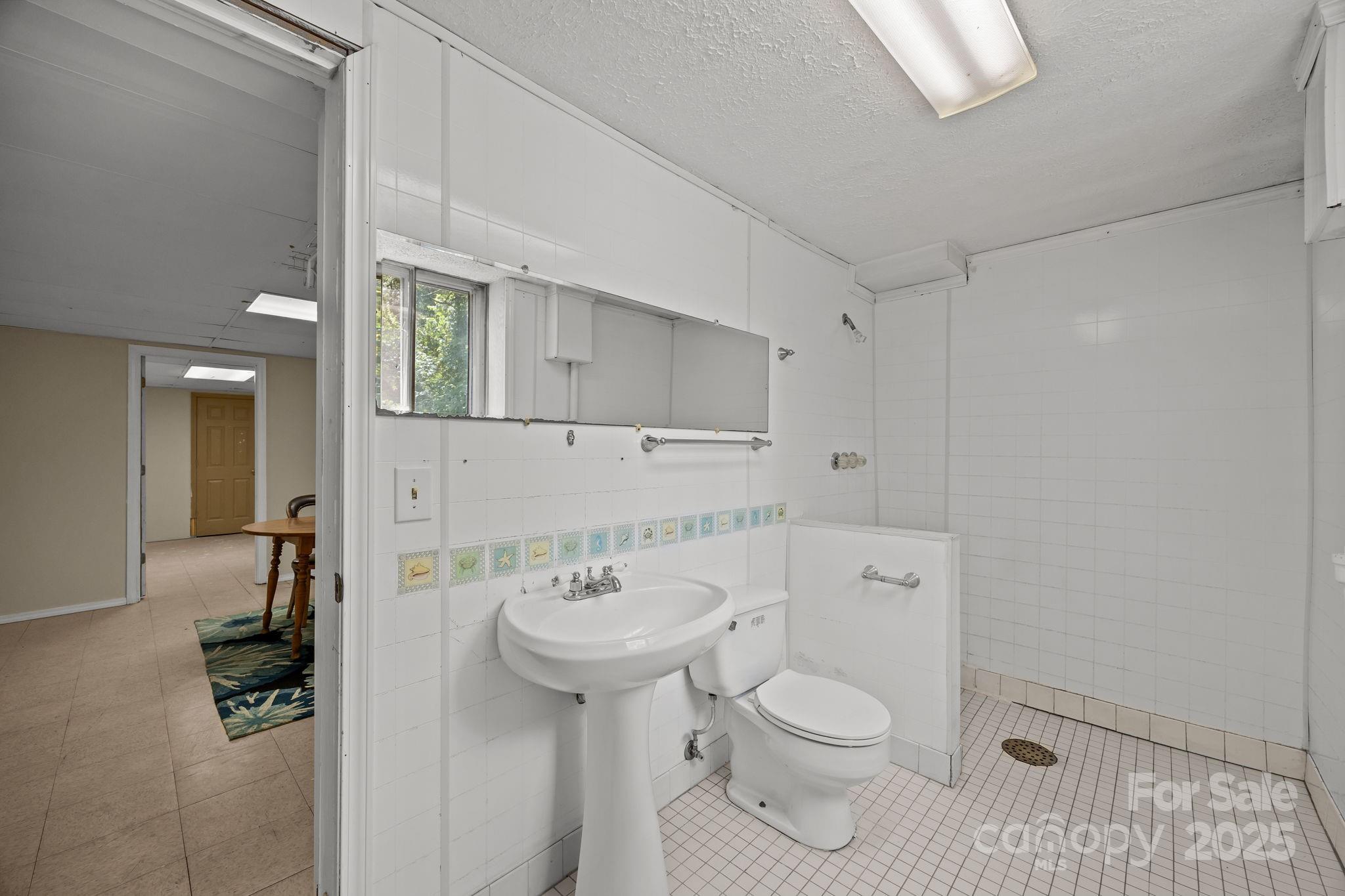 90 Knob Hill Road Asheville NC 28806