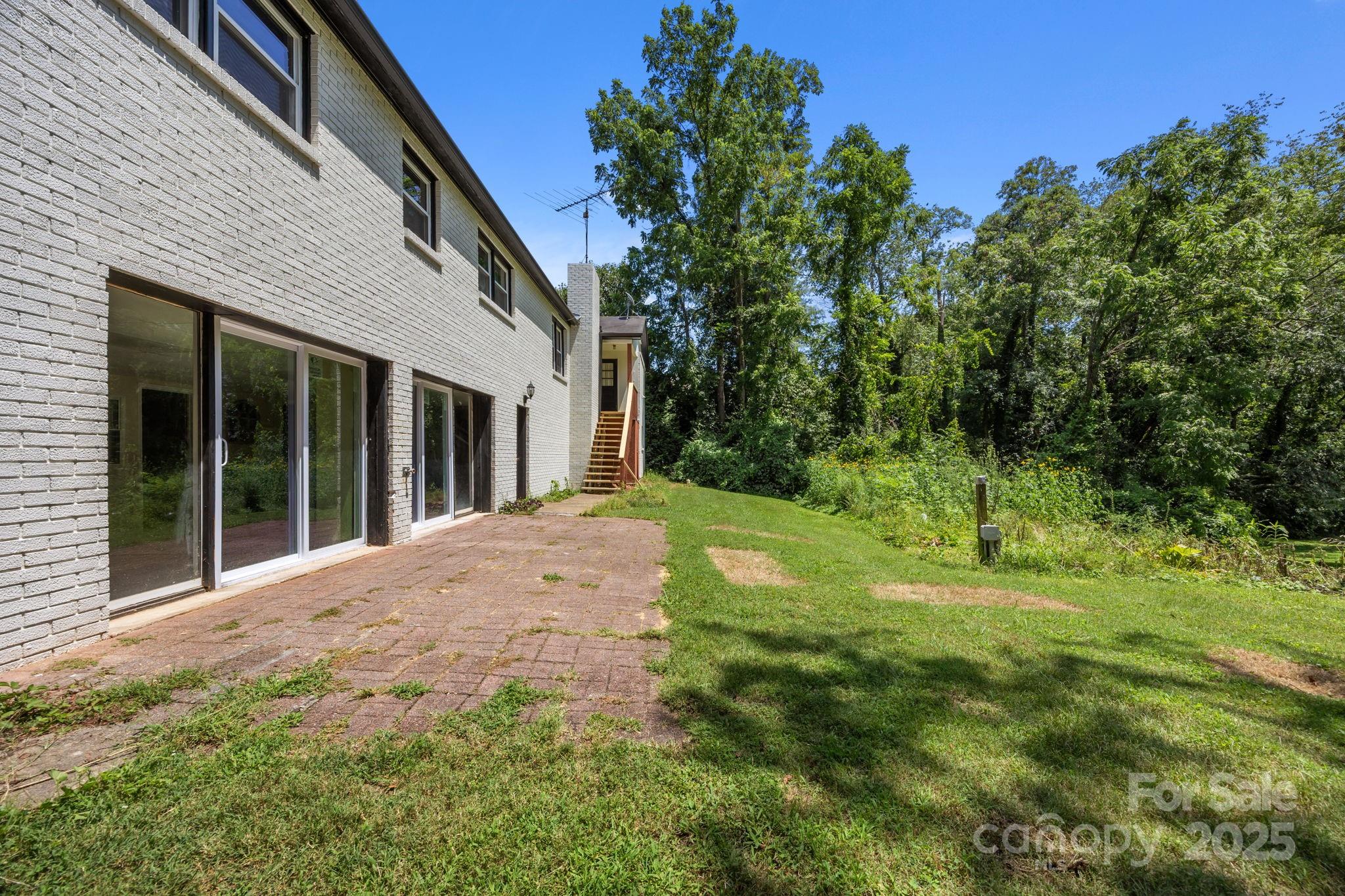 90 Knob Hill Road Asheville NC 28806