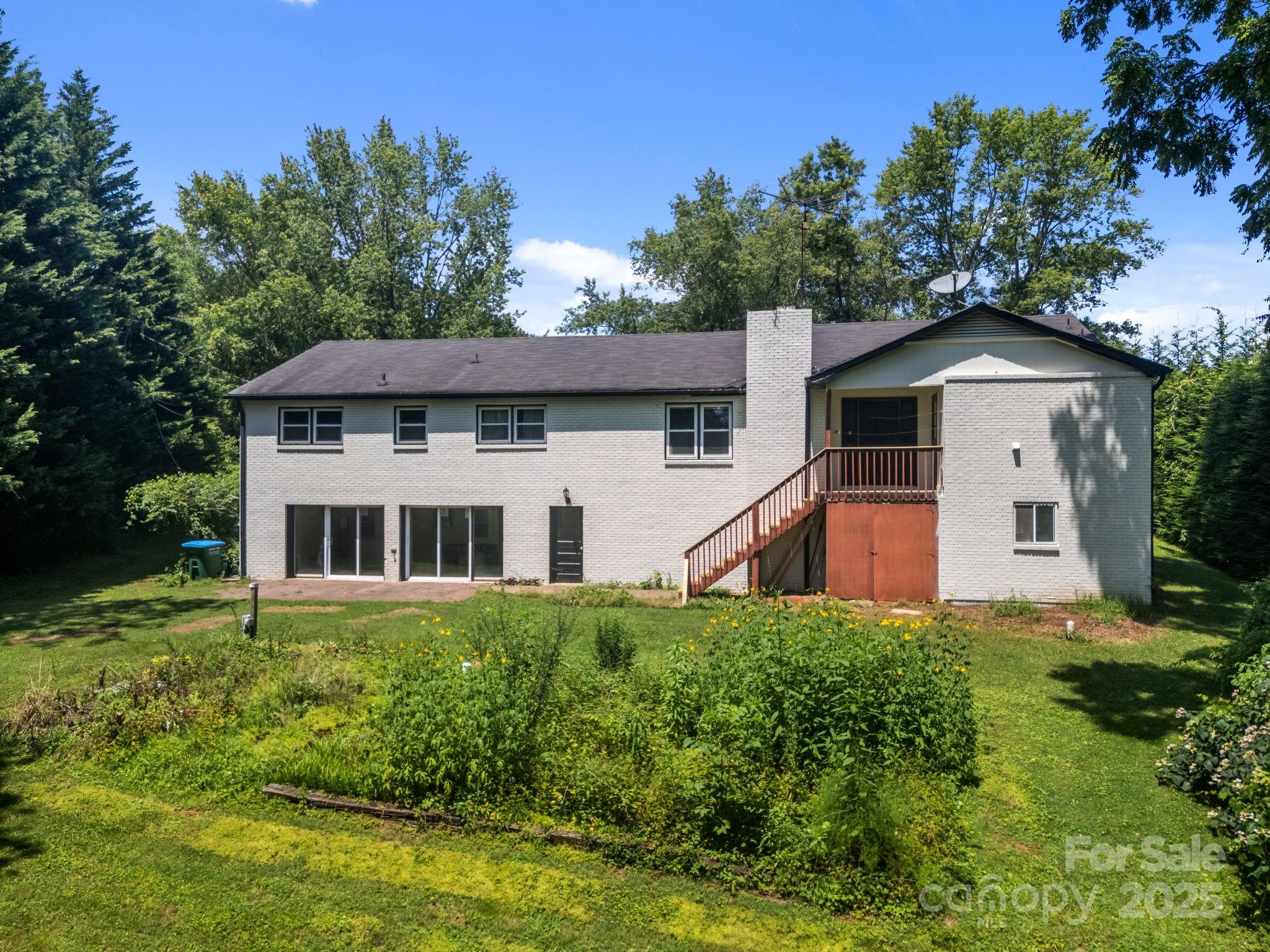 90 Knob Hill Road Asheville NC 28806