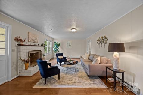 90 Knob Hill Road Asheville NC 28806