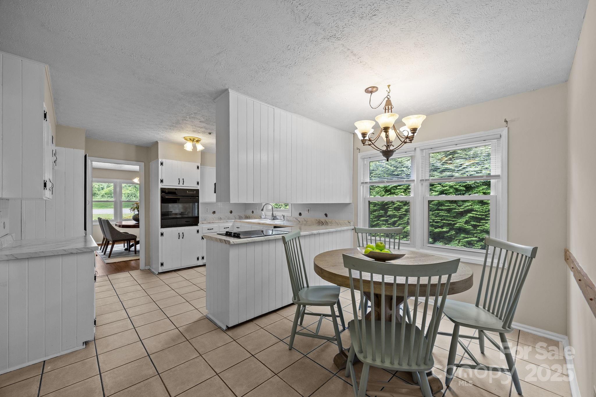 90 Knob Hill Road Asheville NC 28806