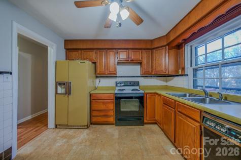 19 Swift Street Asheville NC 28804