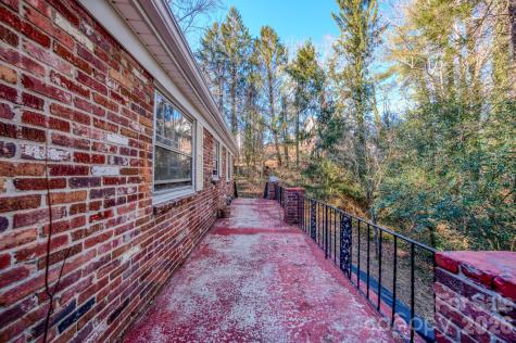 19 Swift Street Asheville NC 28804