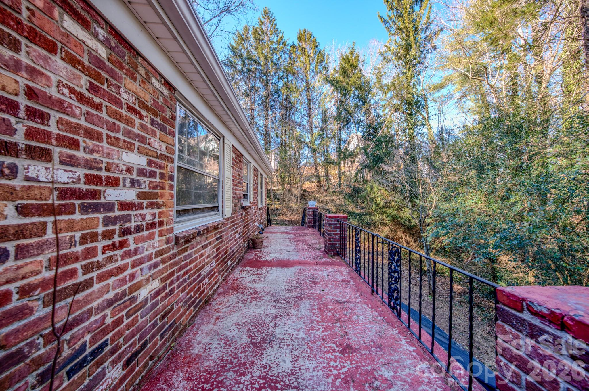 19 Swift Street Asheville NC 28804