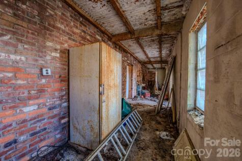 19 Swift Street Asheville NC 28804