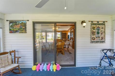 222 Cranbrook Circle Hendersonville NC 28792