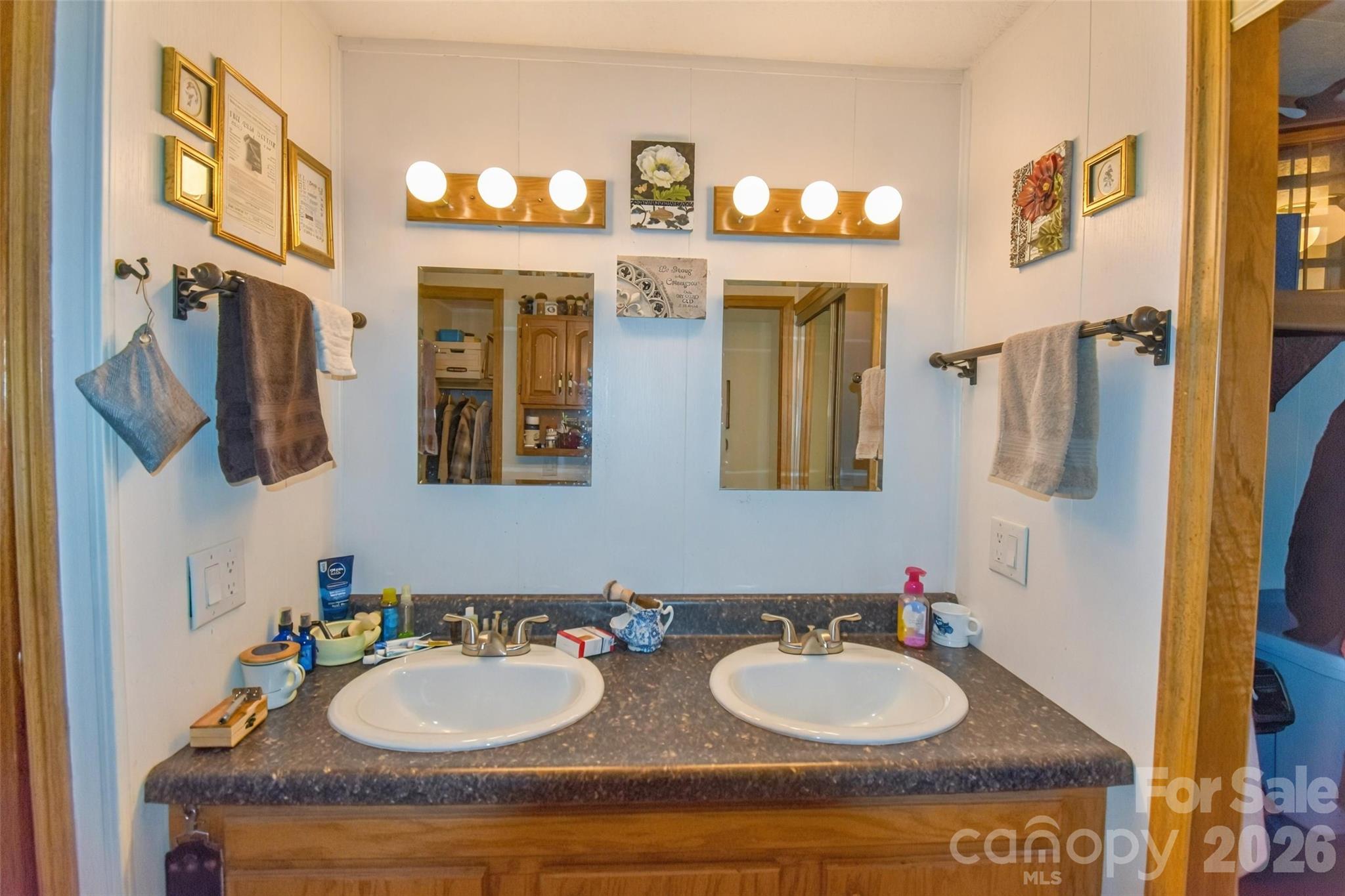 222 Cranbrook Circle Hendersonville NC 28792