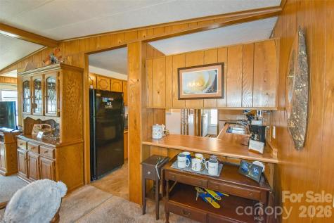 222 Cranbrook Circle Hendersonville NC 28792