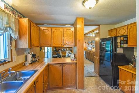 222 Cranbrook Circle Hendersonville NC 28792