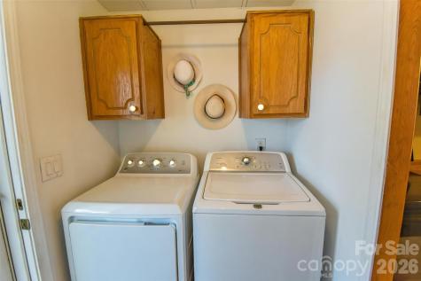 222 Cranbrook Circle Hendersonville NC 28792