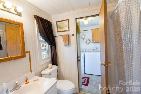 222 Cranbrook Circle Hendersonville NC 28792