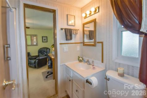 222 Cranbrook Circle Hendersonville NC 28792
