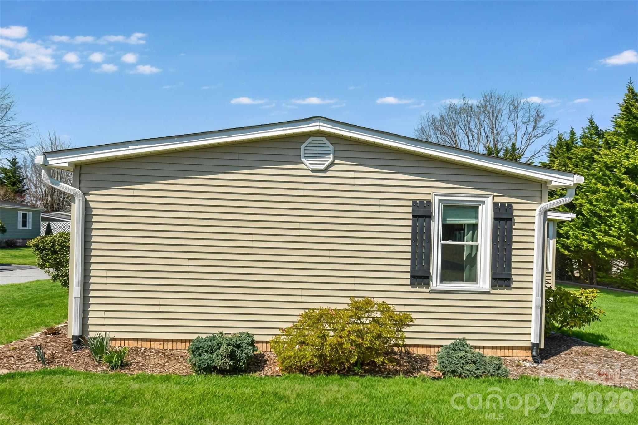 222 Cranbrook Circle Hendersonville NC 28792