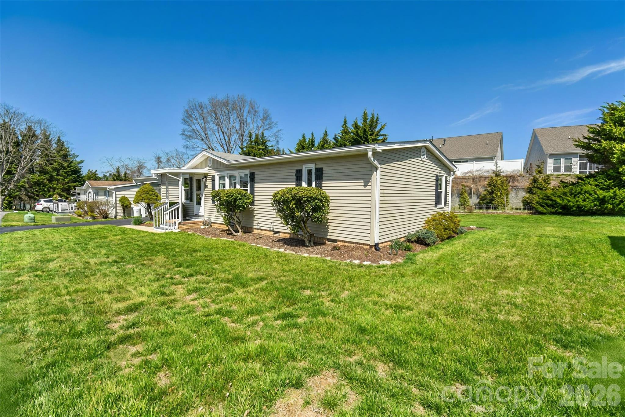 222 Cranbrook Circle Hendersonville NC 28792