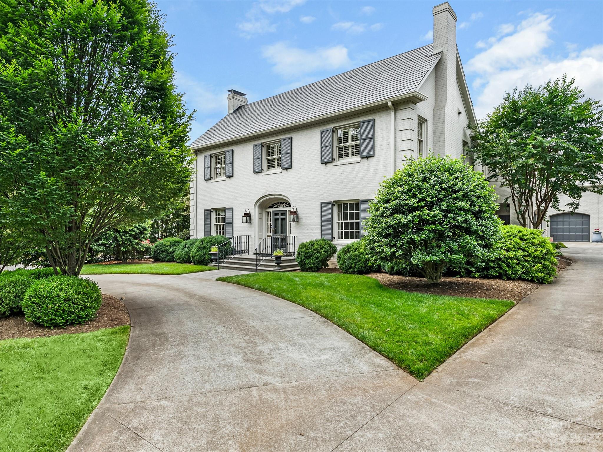 1734 Queens Road W Charlotte NC 28207