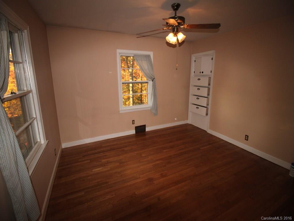 649 Reservoir Road Burnsville NC 28714