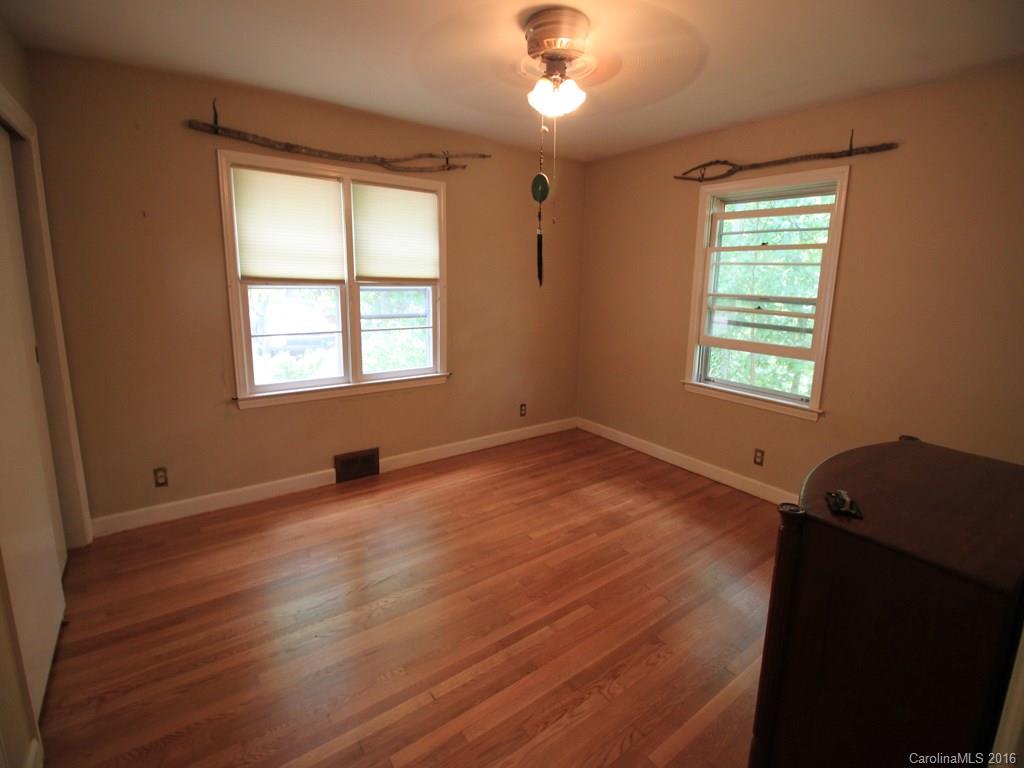 649 Reservoir Road Burnsville NC 28714