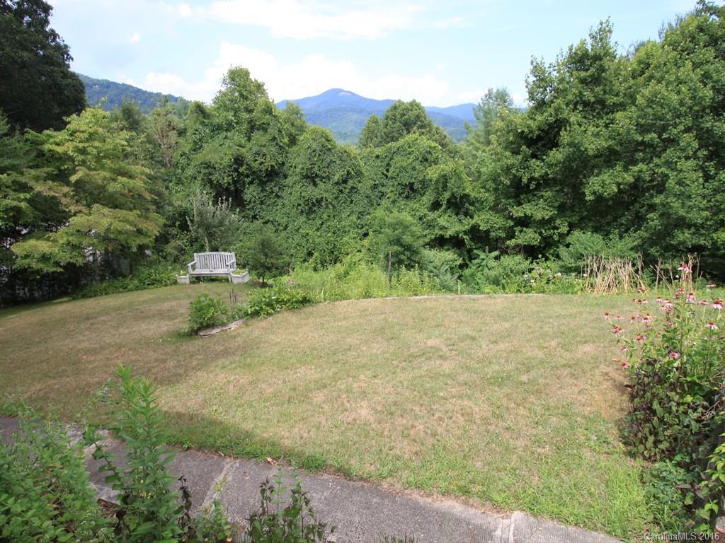 649 Reservoir Road Burnsville NC 28714