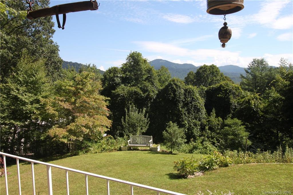649 Reservoir Road Burnsville NC 28714