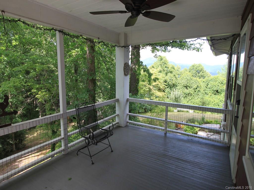 649 Reservoir Road Burnsville NC 28714