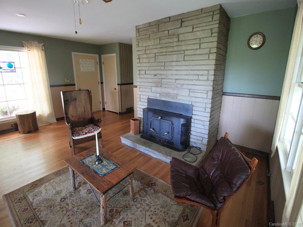 649 Reservoir Road Burnsville NC 28714