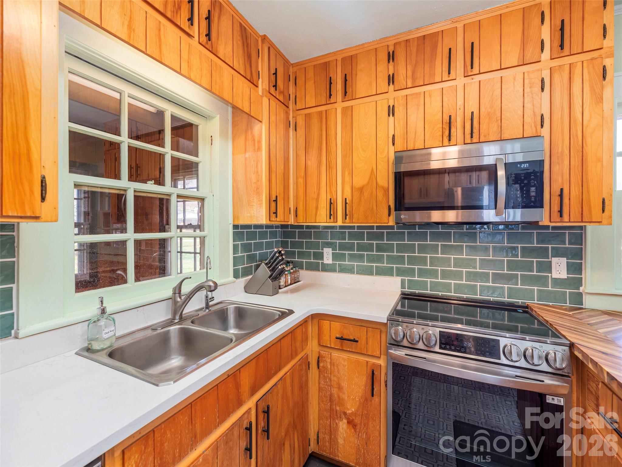 20 Zemery Lane Waynesville NC 28786
