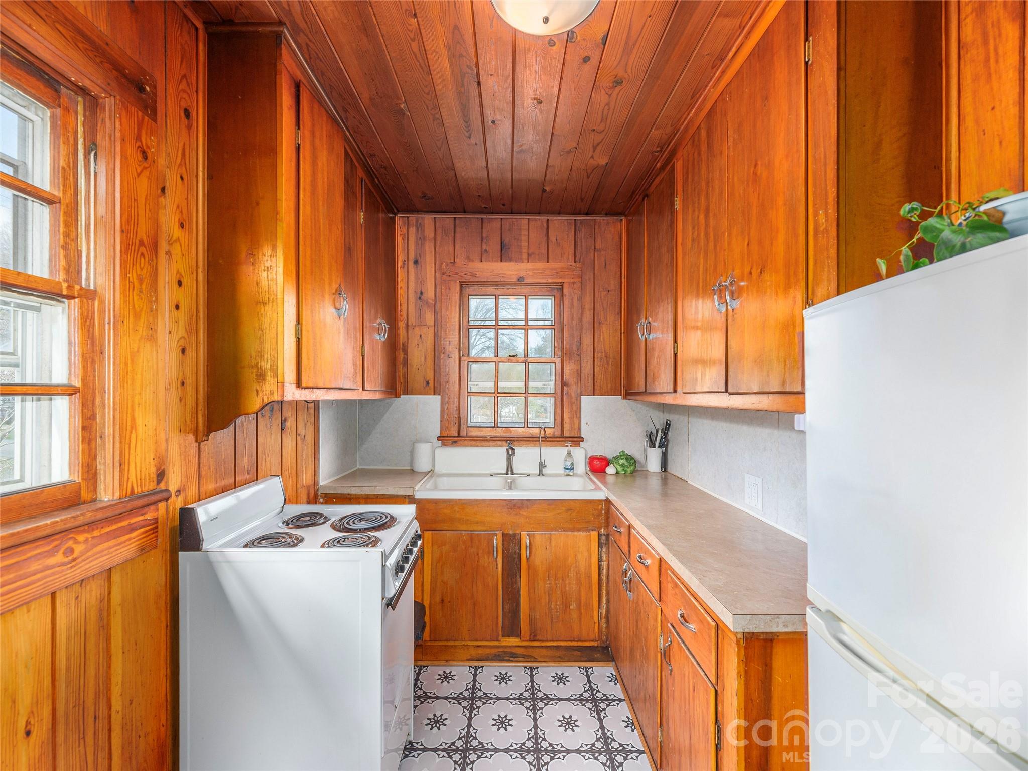 20 Zemery Lane Waynesville NC 28786