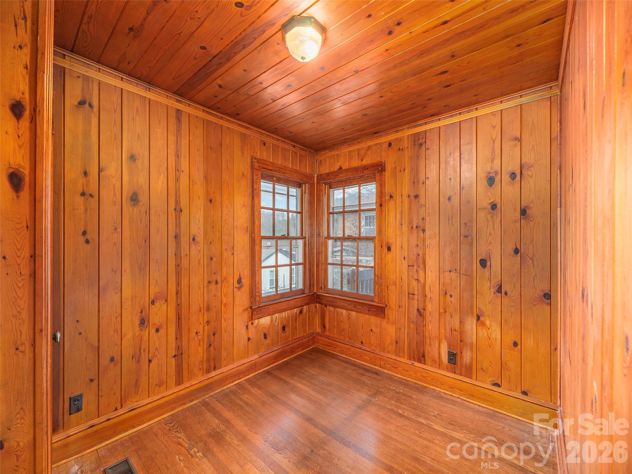 20 Zemery Lane Waynesville NC 28786