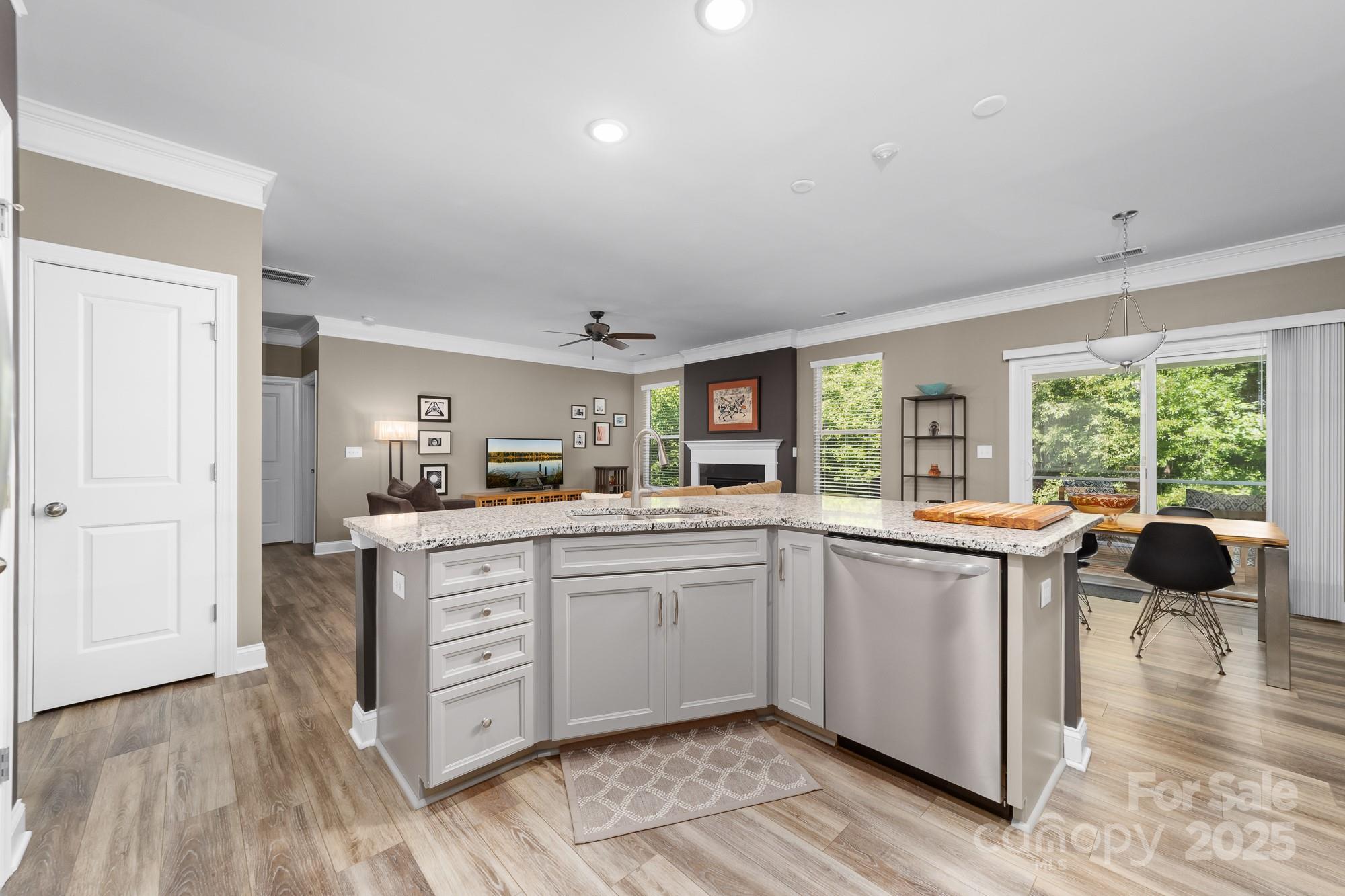 3615 Alamito Lane Charlotte NC 28214