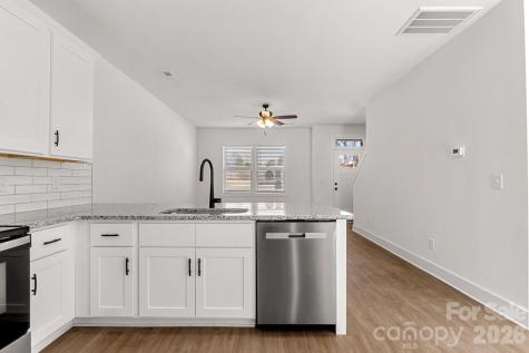 123 Indian Wells Court Harmony NC 28634