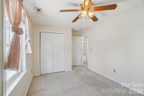511 Oak Grove Road East Flat Rock NC 28731