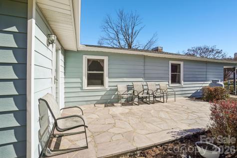 511 Oak Grove Road East Flat Rock NC 28731
