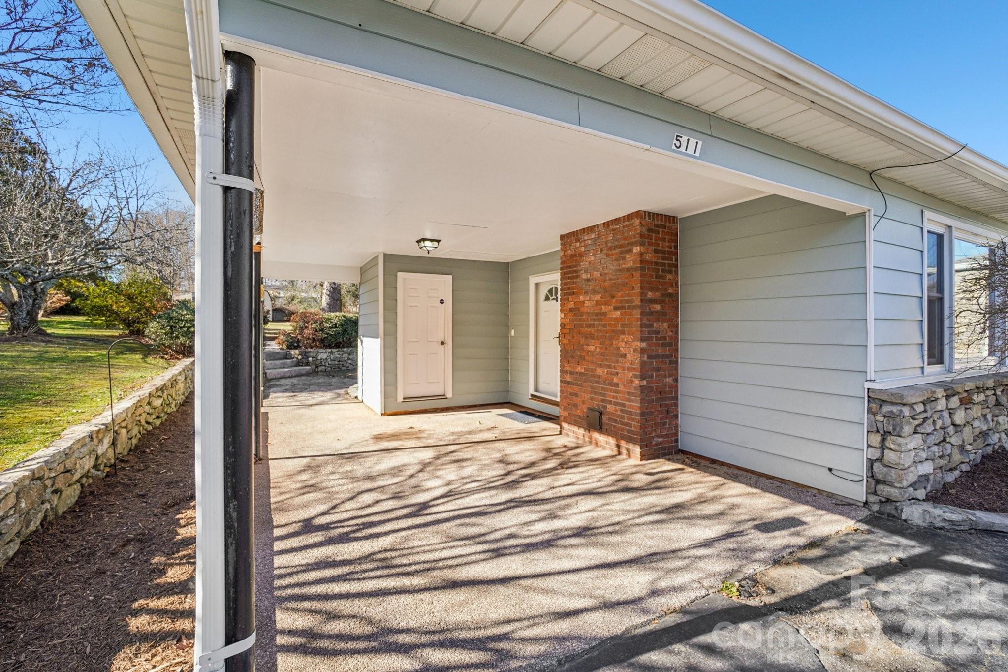 511 Oak Grove Road East Flat Rock NC 28731