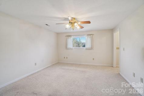 511 Oak Grove Road East Flat Rock NC 28731
