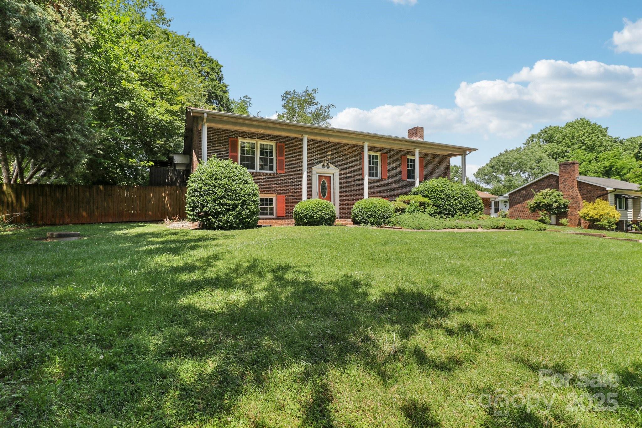 5626 Sandhurst Road Hickory NC 28602