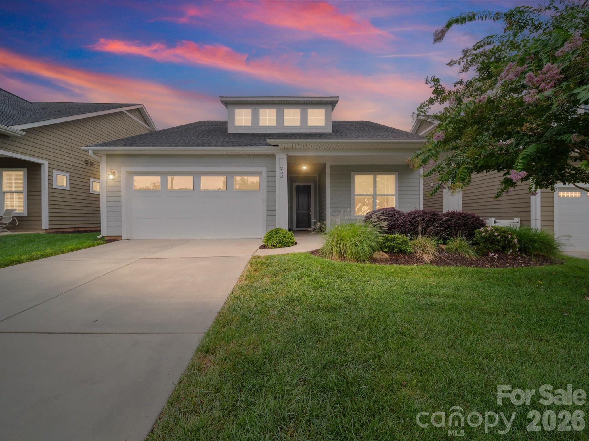 253 Stone Mountain Way Denver NC 28037