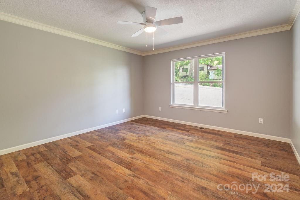 1016 Mountain Drive Candler NC 28715