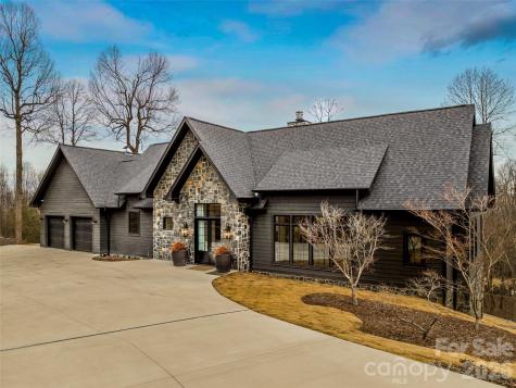 241 Tower Circle Laurel Park NC 28739